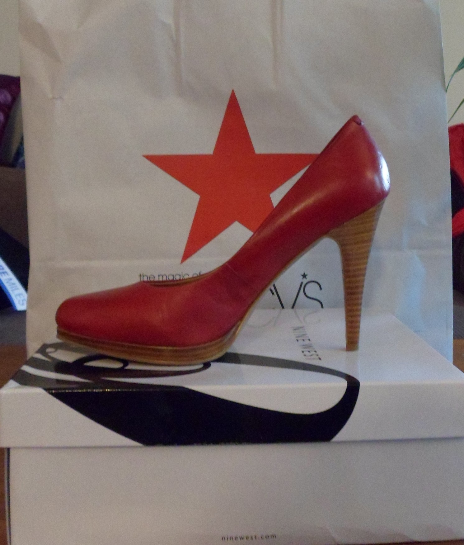 Extra 30% Macy39;s Great Shoe Sale  Heels First Travel