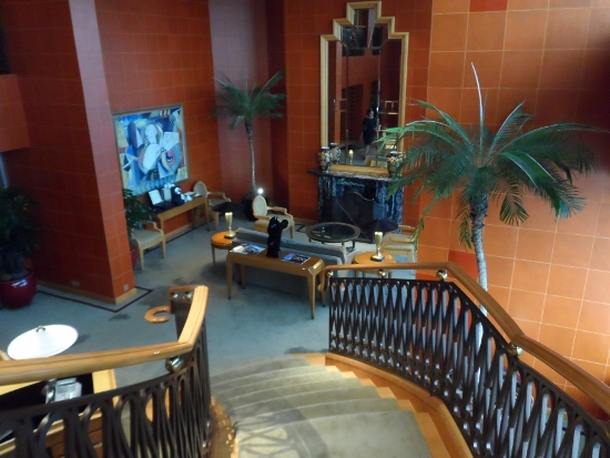 Grand Hyatt Hong Kong Club Lounge staircase