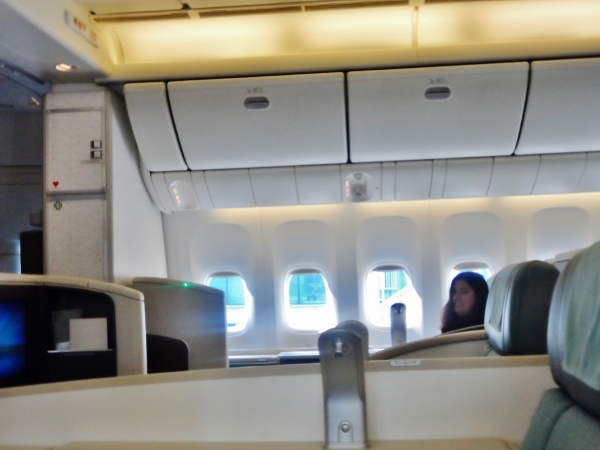 Korean Airlines First Class ICN-KUL empty cabin