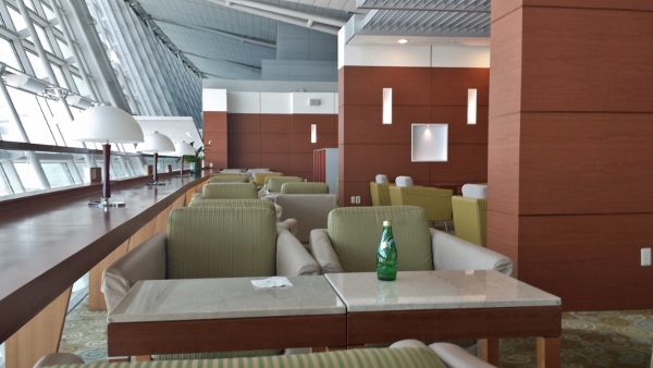 Korean Airlines First Class Lounge ICN seating