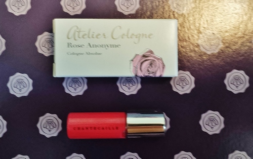 May 2014 Glossybox Bergdorf Goodman Chantecaille Atelier cologne