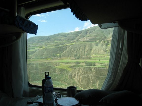 Train to Ihasa Tibet credit Diana Uribe Nakarmi
