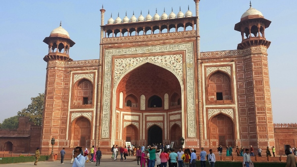 Taj Mahal Agra entry building