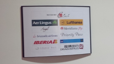 Linate Airport Sala Leonardo Lounge sign