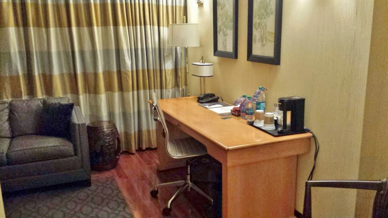 Sheraton Laguardia East Hotel executive suite desk