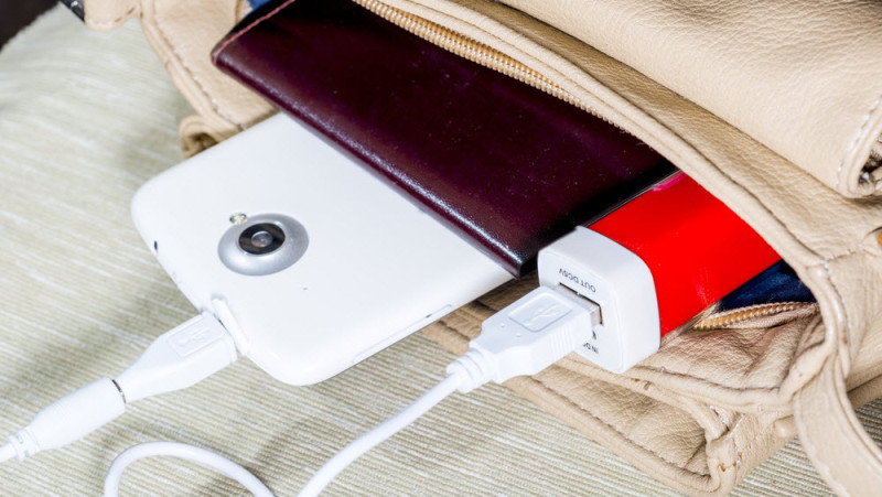 $5-$20 Off Giftcards and 10 Deals on Portable Chargers for Smartphones