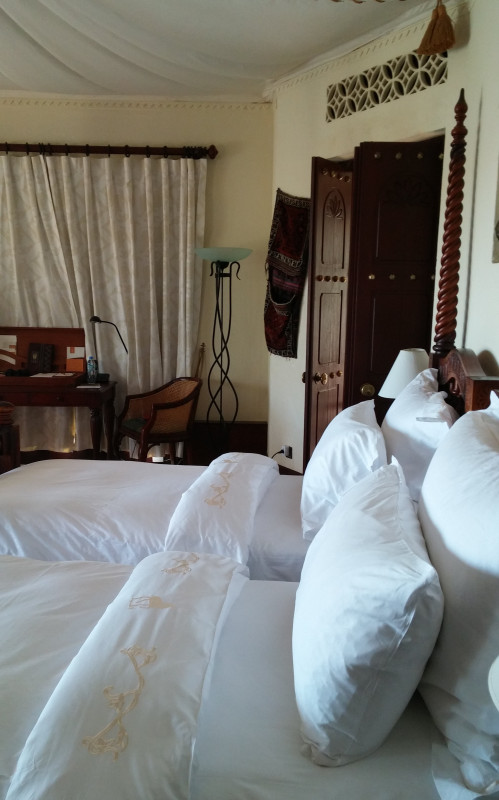 Al Maha Desert Resort Dubai Twin Beds