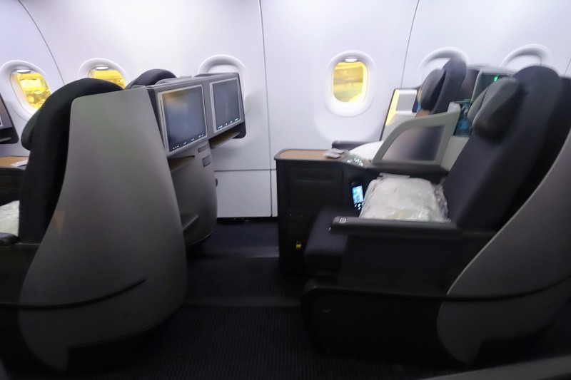 view of american airlines a321 lie flat business seats