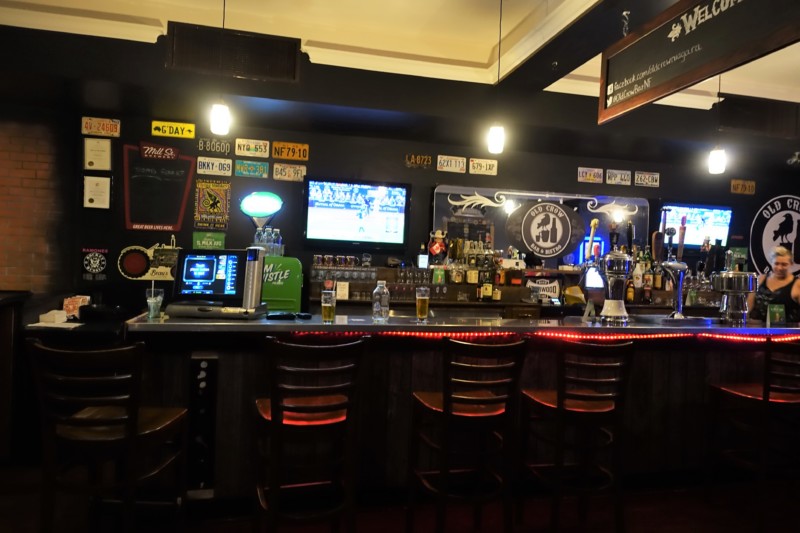 Niagara Falls Breweries Old Crow Bar & Bistro