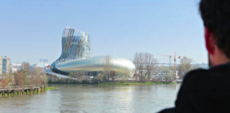 Wine Themed Amusement Park in Bordeaux, United Club Passes Giveaway & More